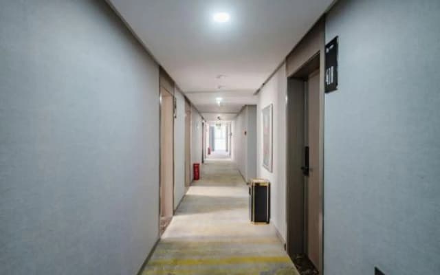 Luoyang Yihe Hotel (Xinduhui Wangfujing)