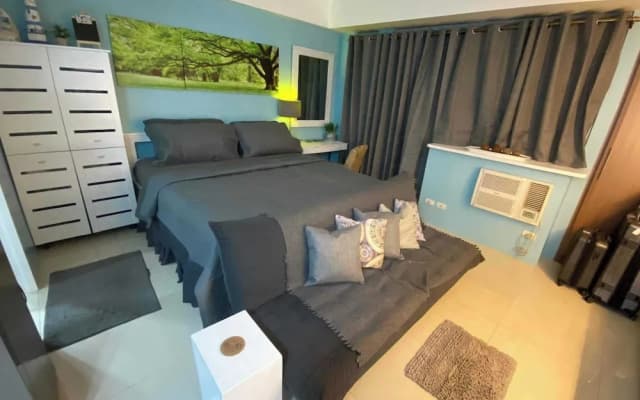 One Palm Tree Villas near NAIA 3