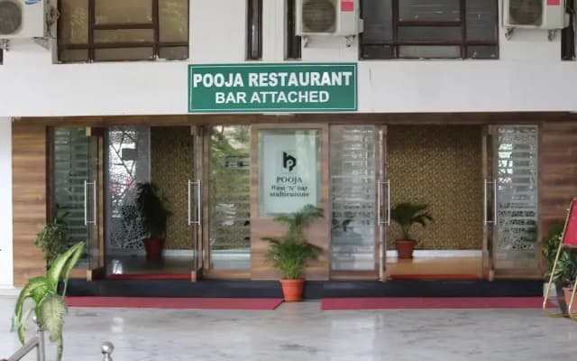 Hotel Pooja International