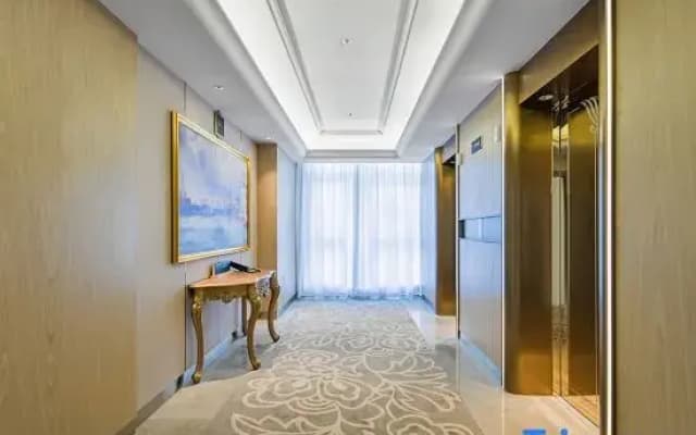 Vienna International Hotel (Lianshui Yanhuang Avenue Lianshui Middle School)