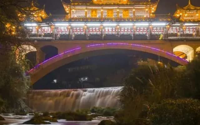 Tuwang Palace Waterfall Inn