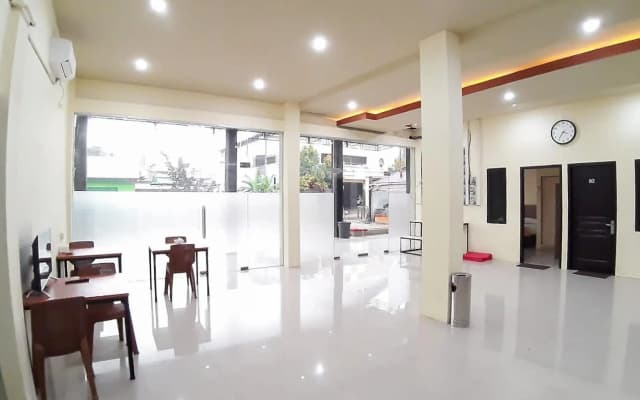 RedDoorz Syariah near Transmart Jambi 2