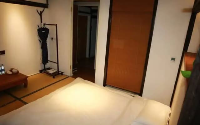 Xiaocha Girl Boutique Hostel