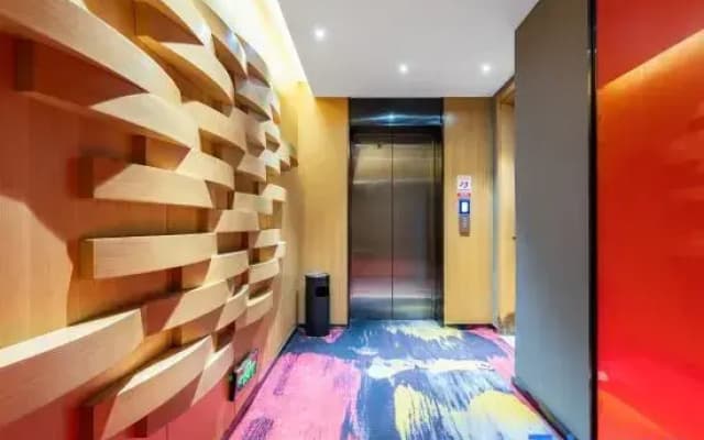 Xiyu Fashion Hotel (Nanyang Morgan Weiyue Plaza Store)