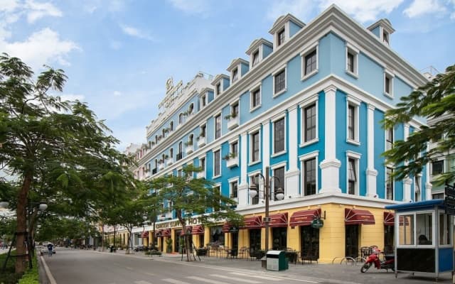 Green Suites Hotel Ha Long