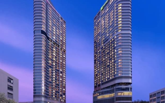 The Royal Garden Kowloon East