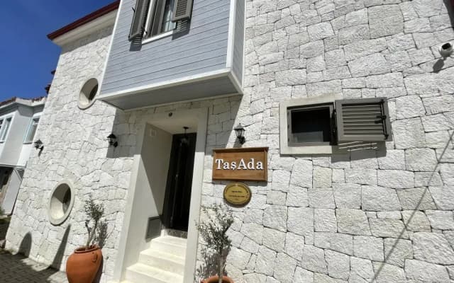 TaşAda Bozcaada