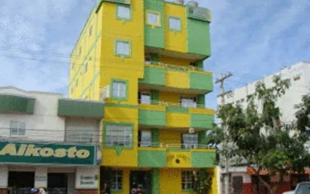 Hotel Calarca N2