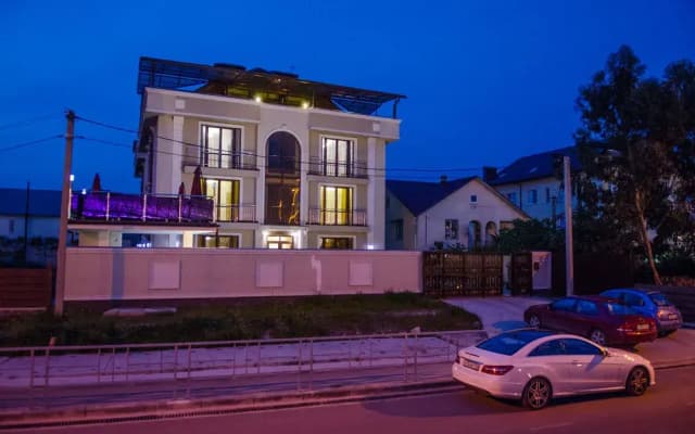 Apart-hotel Mirniy