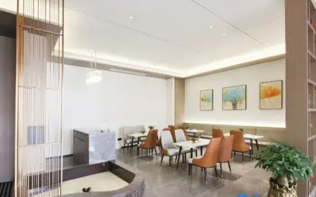 Yongli Huanpeng Hotel (Qiaotou Square)