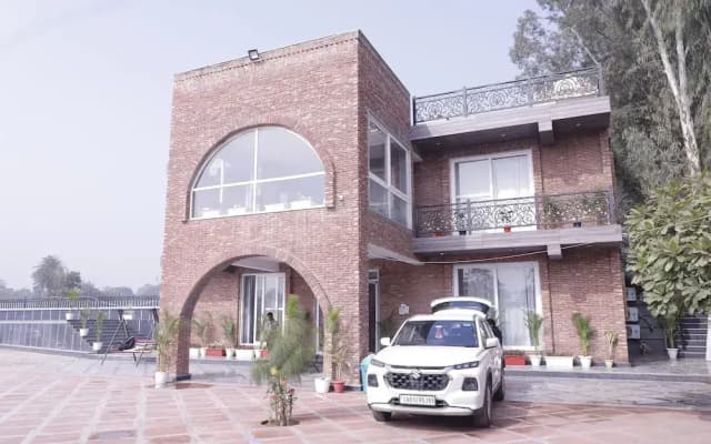 Ayaansh Resort