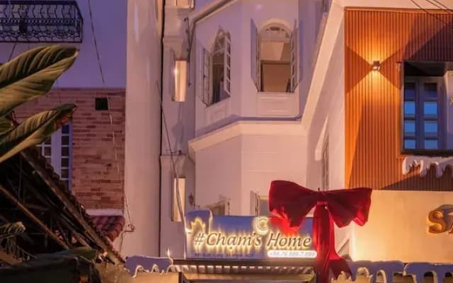 Cham's Hotel & Homestay