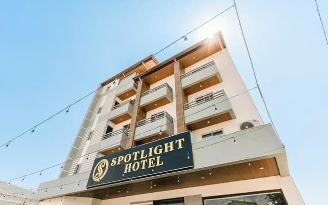 Spotlight Hotel near Hundred Islands wharf
