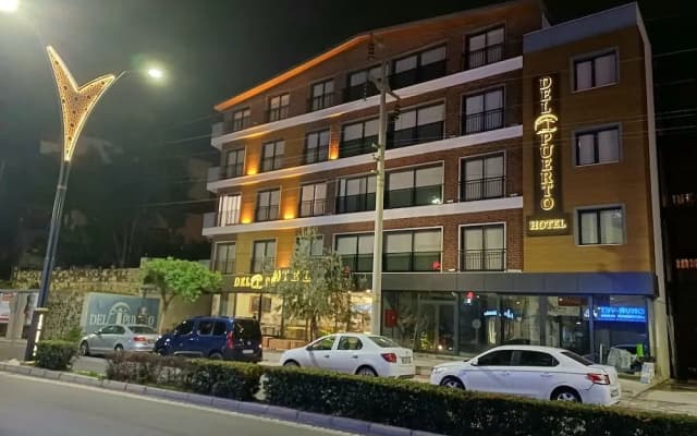 Del Puerto Hotel