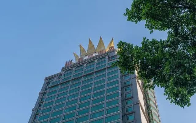 Crown Hotel