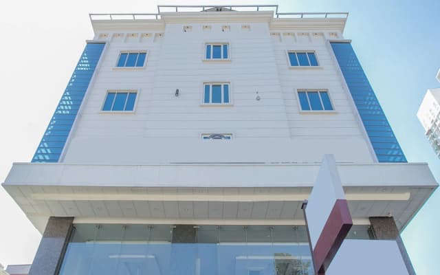 Capital O 6593 West Fort Hotel