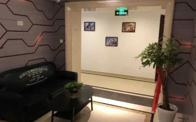 Siyecao Business E-sports Hotel (Tongshan Wanda Shop)