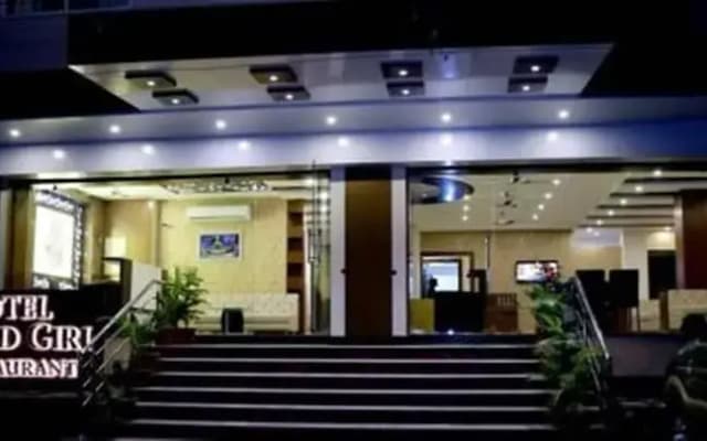 Hotel Kamad Giri