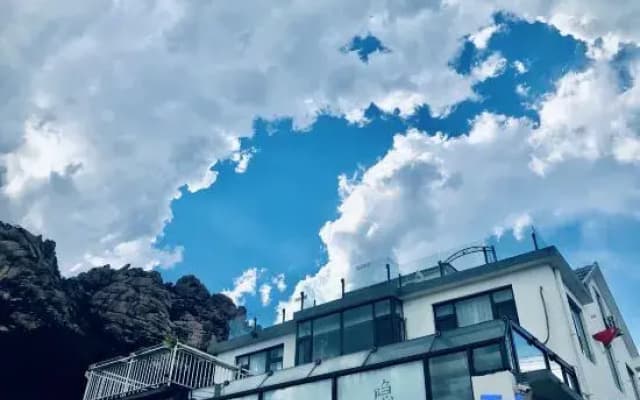 Yinju Xishan Hostel