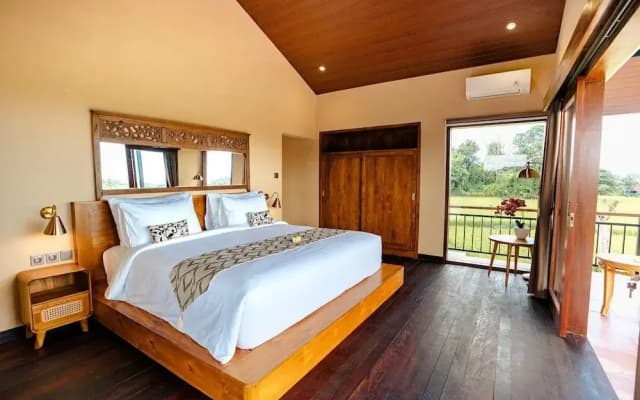 Kari Senja Luxury Villa
