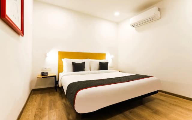 OYO Townhouse 311 Prithvi Resort