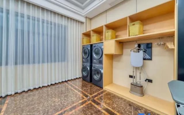 Yunqi Hotel