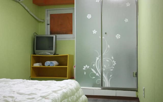 H2O Guesthouse