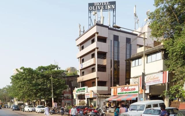 Treebo Olive Inn Near Bkc