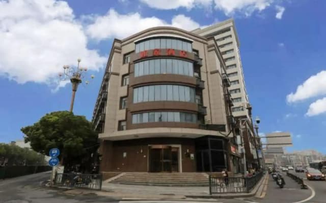 Homeinn Hotel (Nanchang Bayi Square Second Affiliated Hospital)