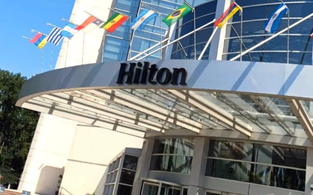 Hilton Mendoza