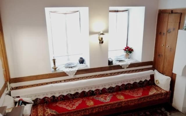 Mehves Hanim Konagi