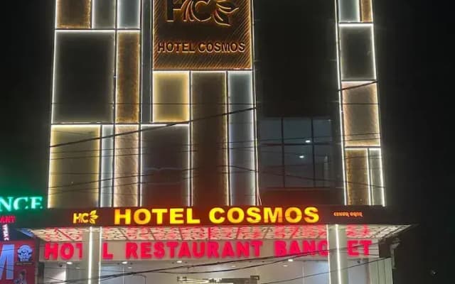 Hotel Cosmos