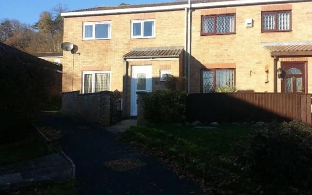 Villa - Sleeps 7 - Pool - Parking
