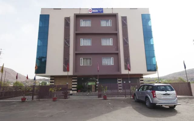 Hotel Presidency Blu Udaipur