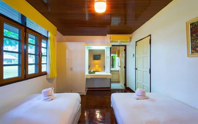 Oceanfront 6 Bedroom Twin Villas OV6