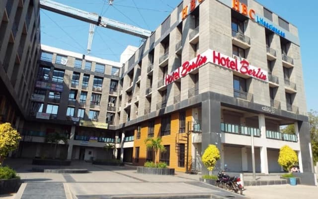 CAPITAL O 74149 Hotel Berlin
