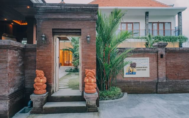 Cucukan Beach Guest House