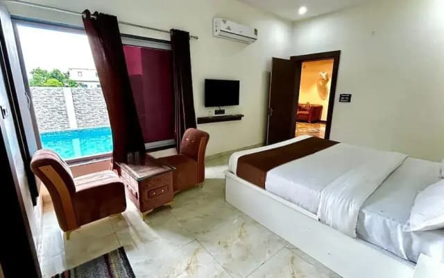 magnifica Luxurious Villa by daranga
