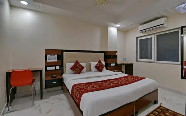 Hotel Emporio Near New Delhi Railway Station