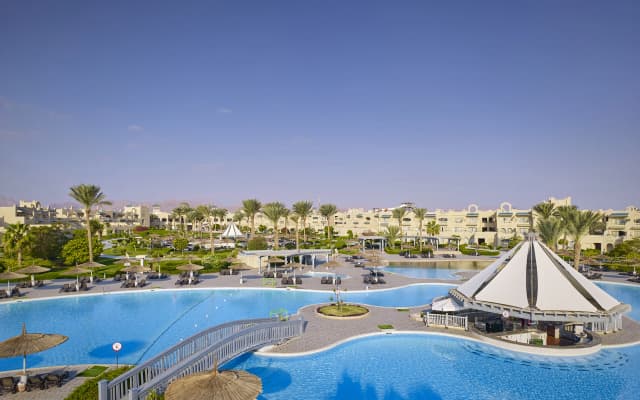 Coral Sea Water World Resort - All inclusive