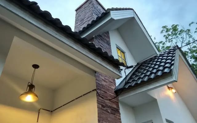 Tehel Farmhouse