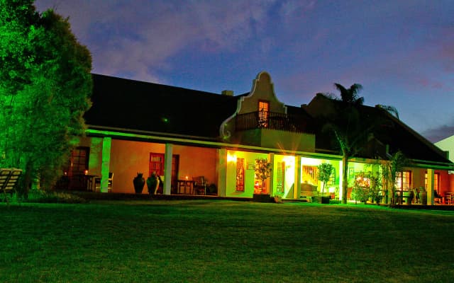 Mooiplaas Guesthouse