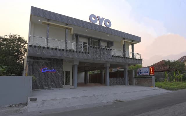 OYO 999 Garuda Guesthouse