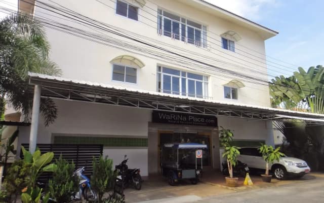 Warina Place & Serviced Apartment