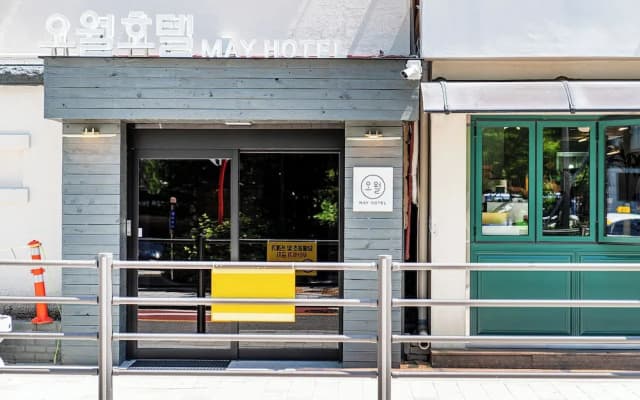 Hotel May Yongsan
