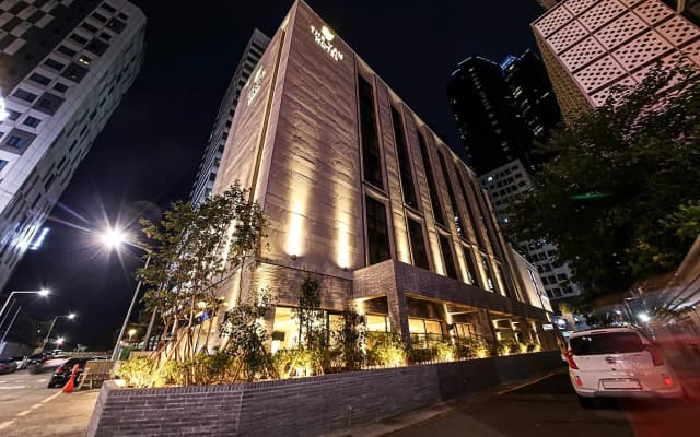 Haeundae Thevan Hotel