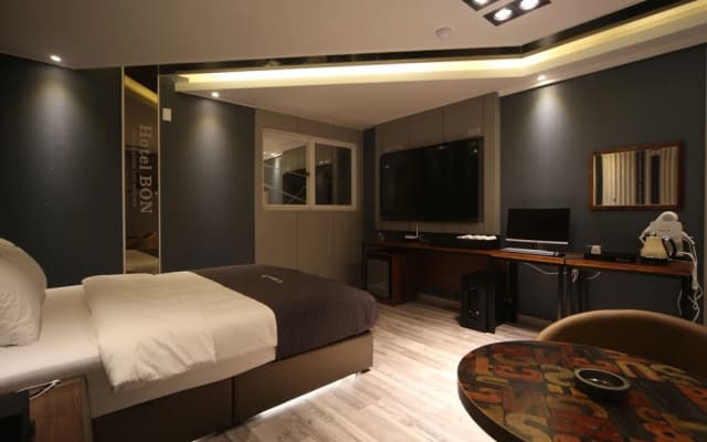 Hotel Bon