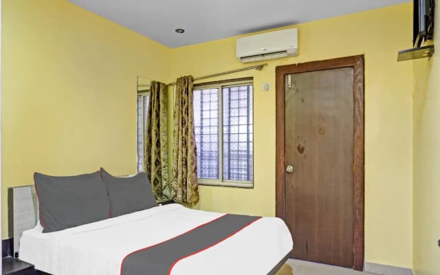 Collection O 84424 Hotel Carnival