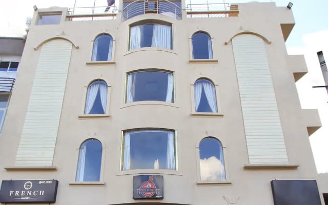 OYO 10112 Hotel Imarat