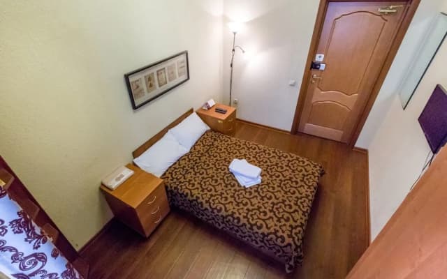 Chekhov Bro Hostel